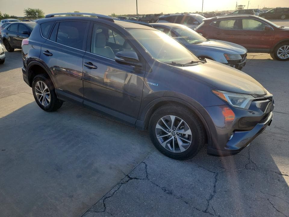 2016 TOYOTA RAV4 HV XLE 4