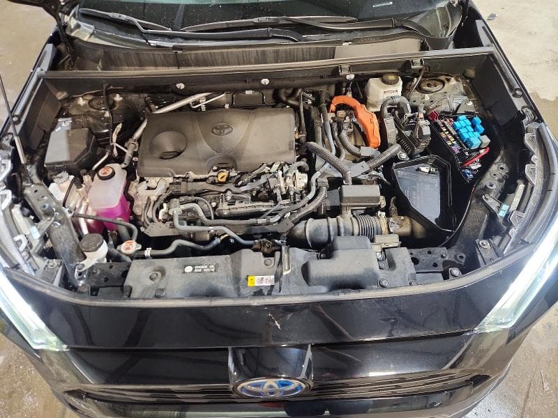 2024 TOYOTA RAV4 HYBRID XLE 12