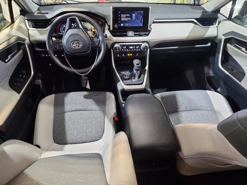 2024 TOYOTA RAV4 HYBRID XLE 8