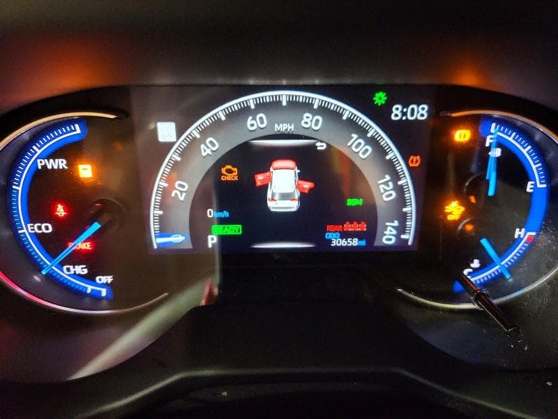 2024 TOYOTA RAV4 HYBRID XLE 9