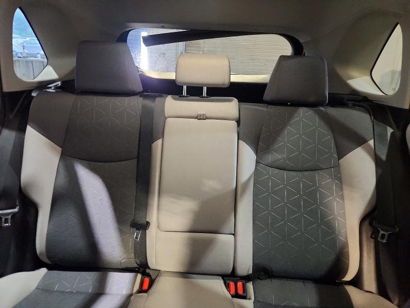 2024 TOYOTA RAV4 HYBRID XLE 10