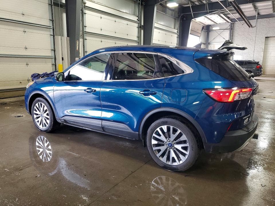 2020 FORD ESCAPE TITANIUM 2