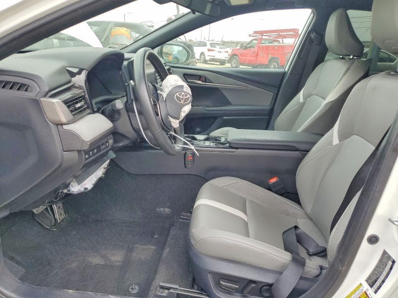 2025 TOYOTA CAMRY SE 7