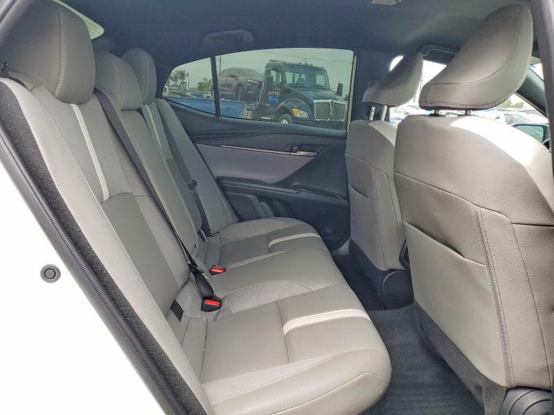 2025 TOYOTA CAMRY SE 10
