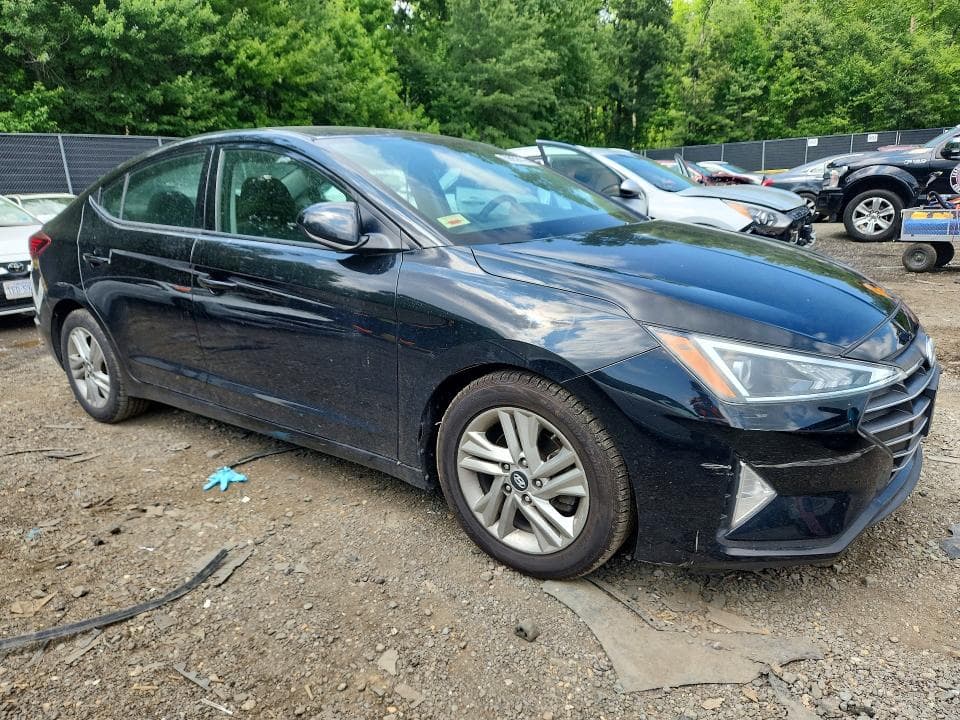 2020 HYUNDAI ELANTRA SEL SEL 4