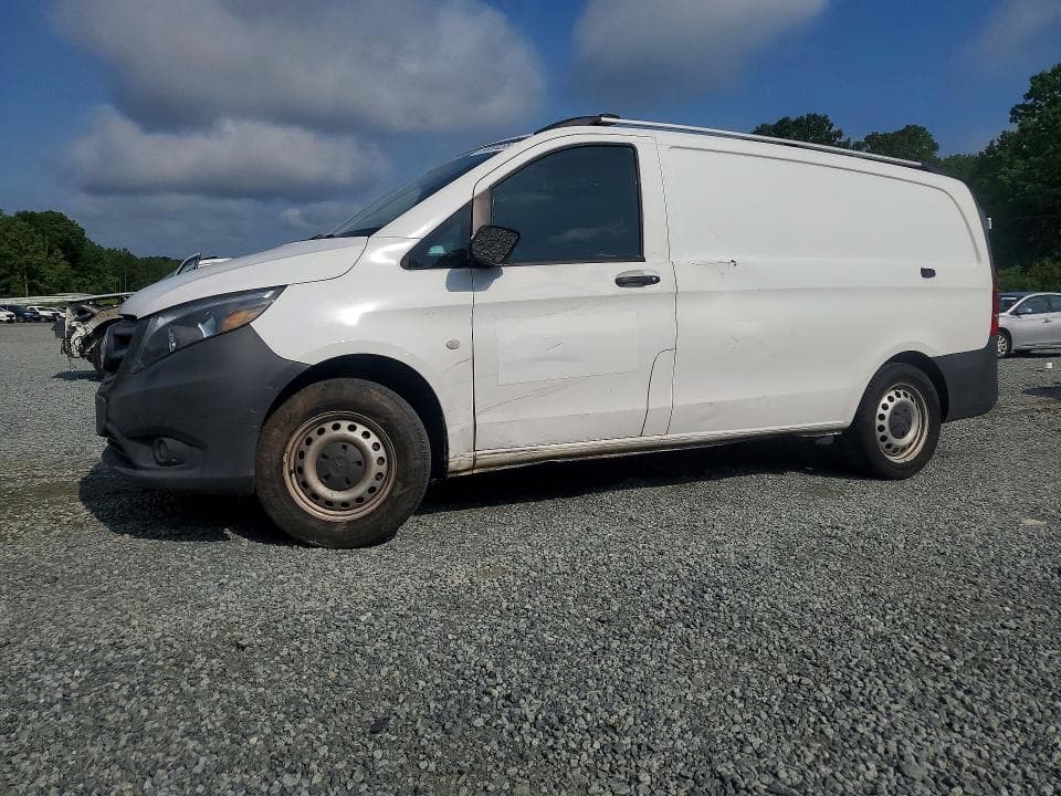 2022 MERCEDES-BENZ METRIS