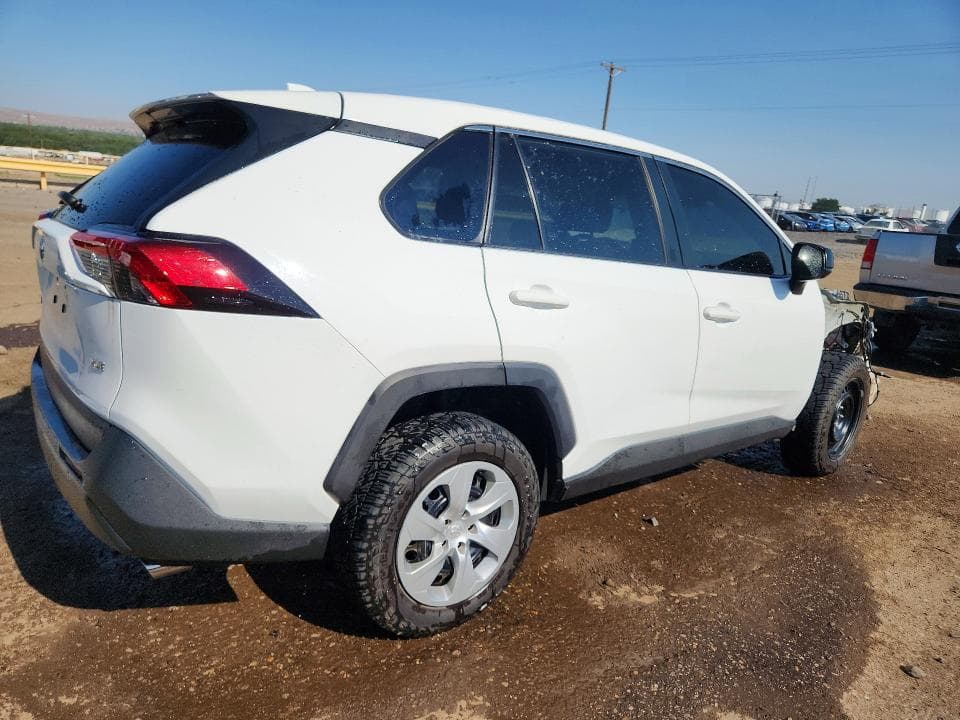 2022 TOYOTA RAV4 LE 3