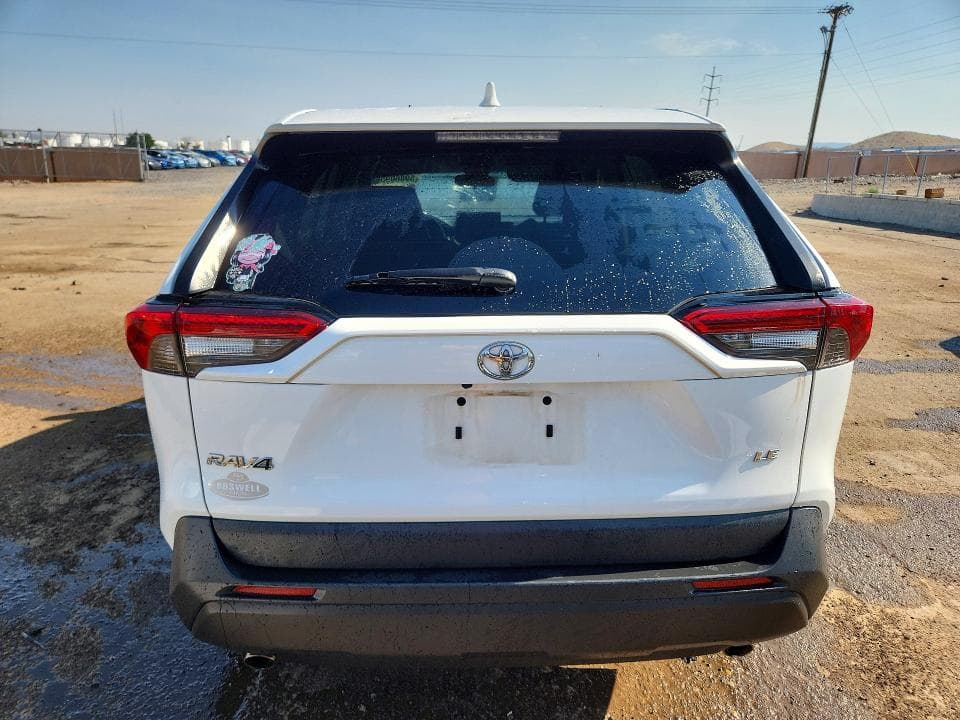 2022 TOYOTA RAV4 LE 6