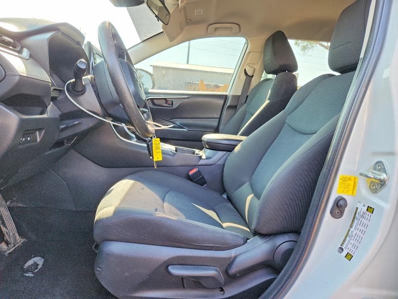 2022 TOYOTA RAV4 LE 7
