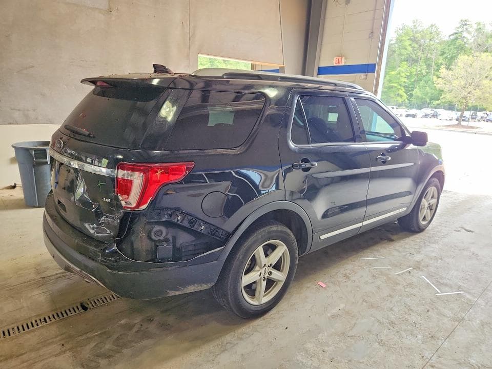 2017 FORD EXPLORER XLT 3