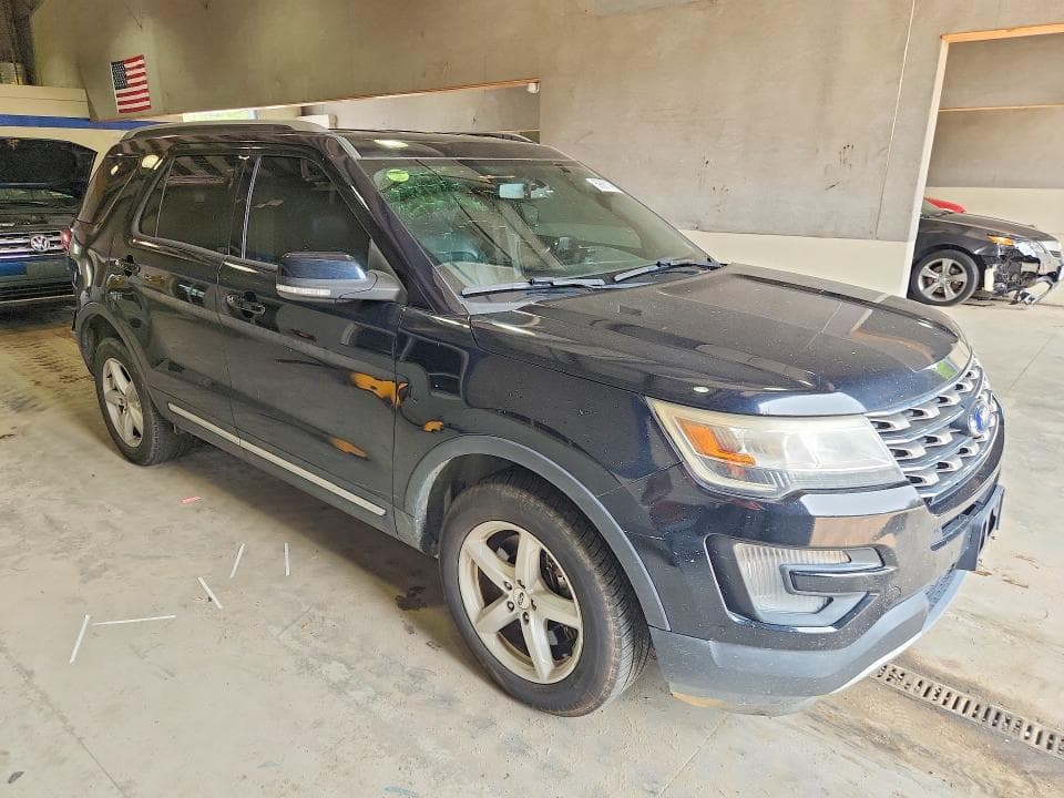 2017 FORD EXPLORER XLT 4