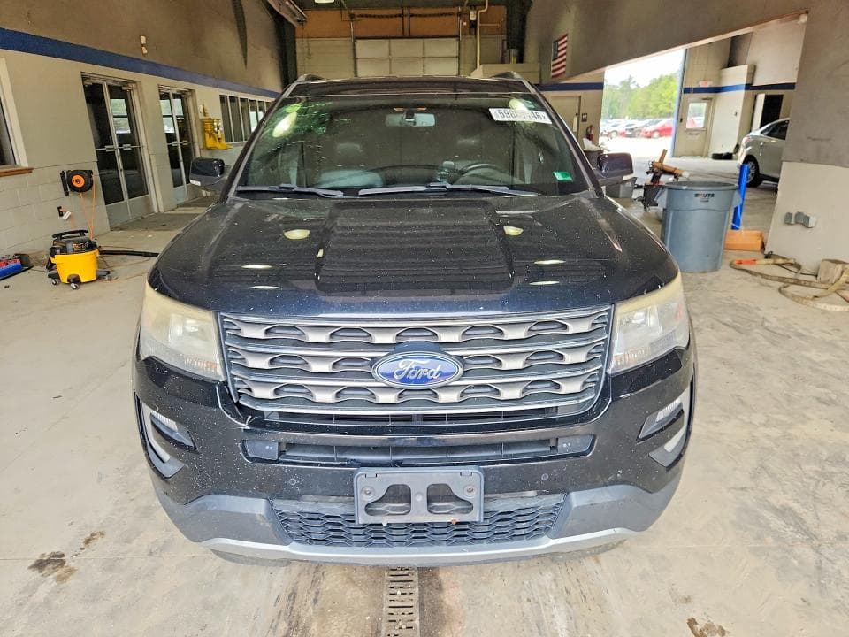 2017 FORD EXPLORER XLT 5