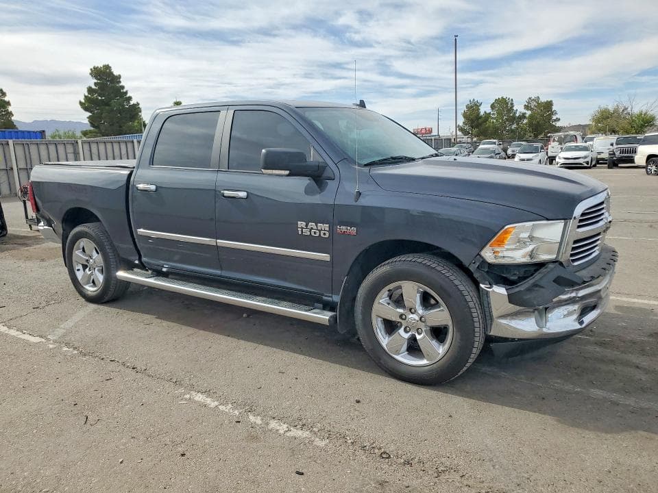 2017 RAM 1500 SLT 4