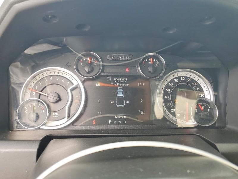 2017 RAM 1500 SLT 9