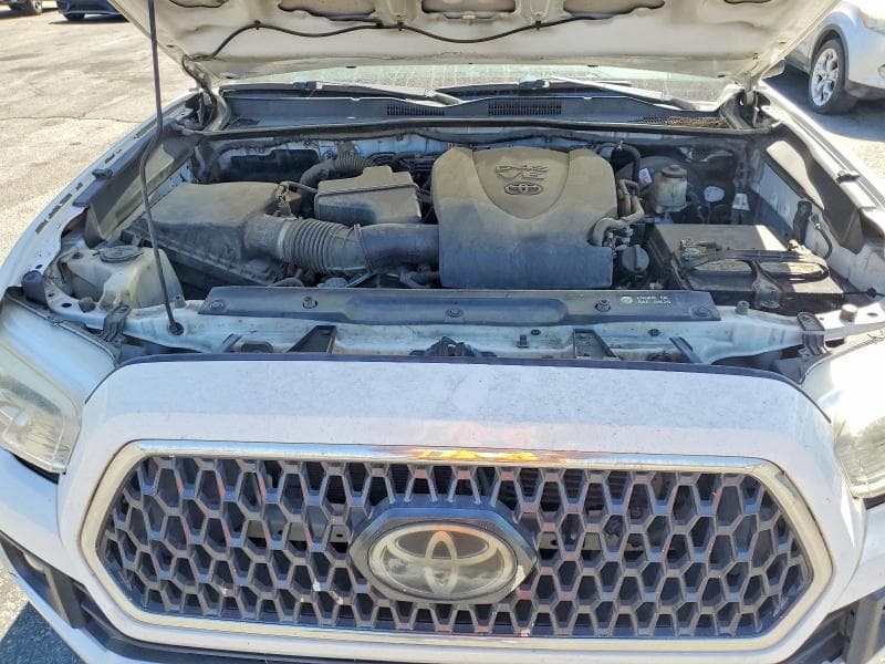 2019 TOYOTA TACOMA TRD SPORT 11