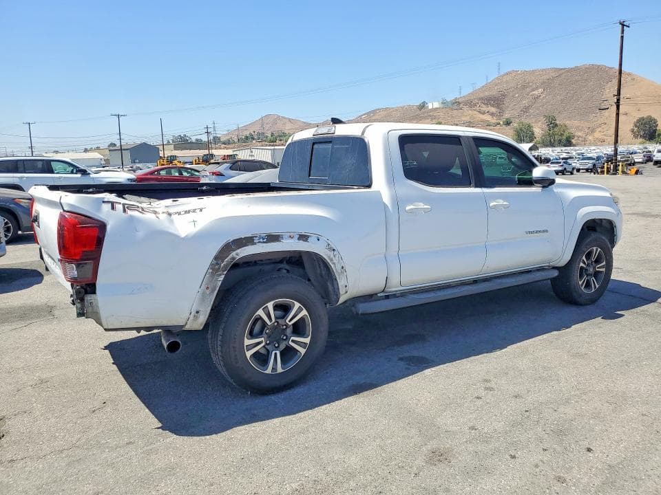 2019 TOYOTA TACOMA TRD SPORT 3