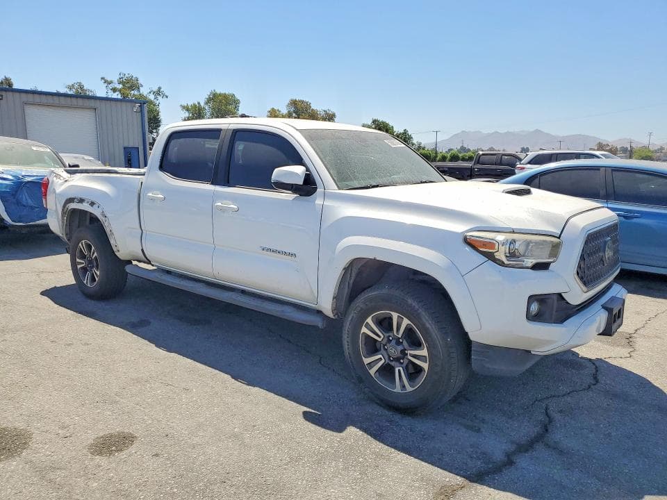 2019 TOYOTA TACOMA TRD SPORT 4