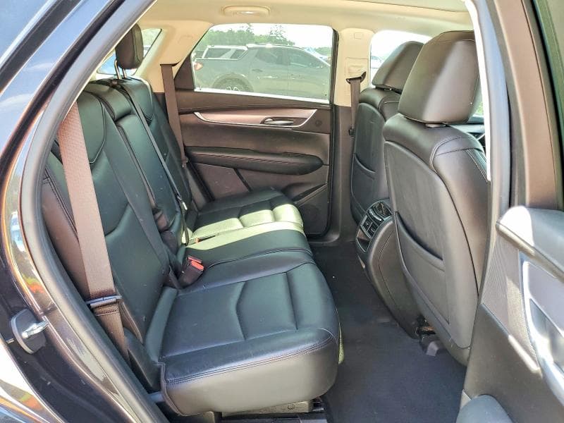 2017 CADILLAC XT5 LUXURY 11