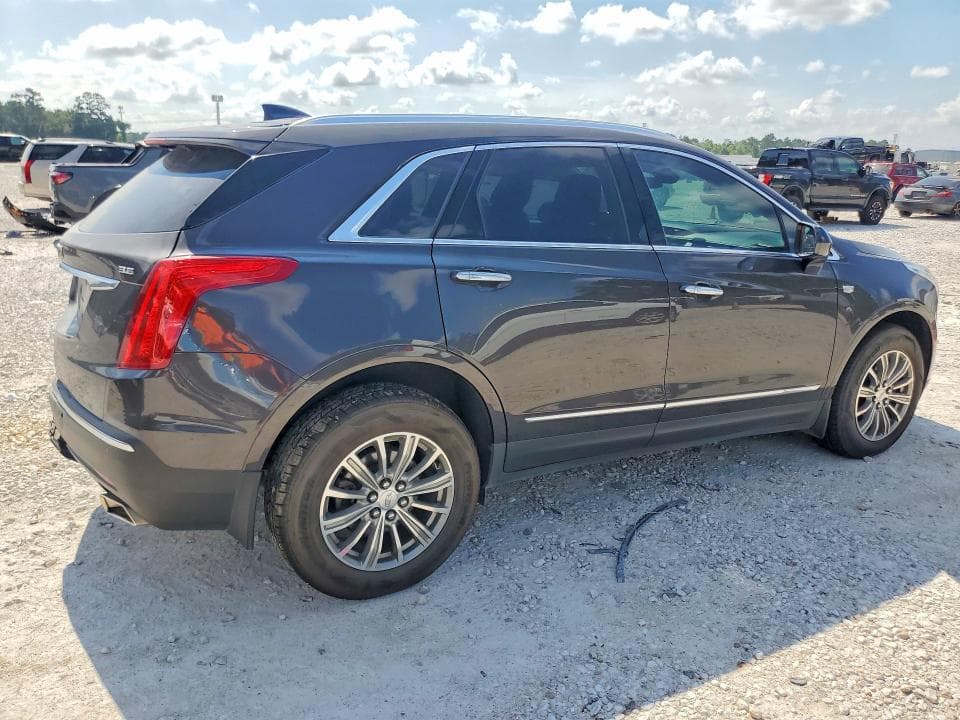 2017 CADILLAC XT5 LUXURY 3