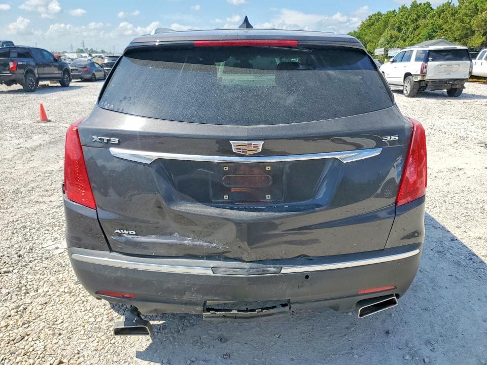 2017 CADILLAC XT5 LUXURY 6