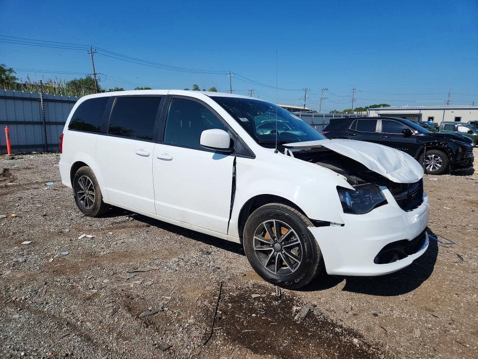 2018 DODGE GRAND CARAVAN SE 4