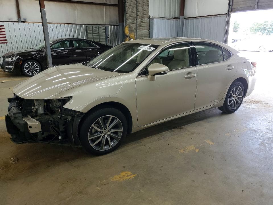 2017 LEXUS ES 300H 1