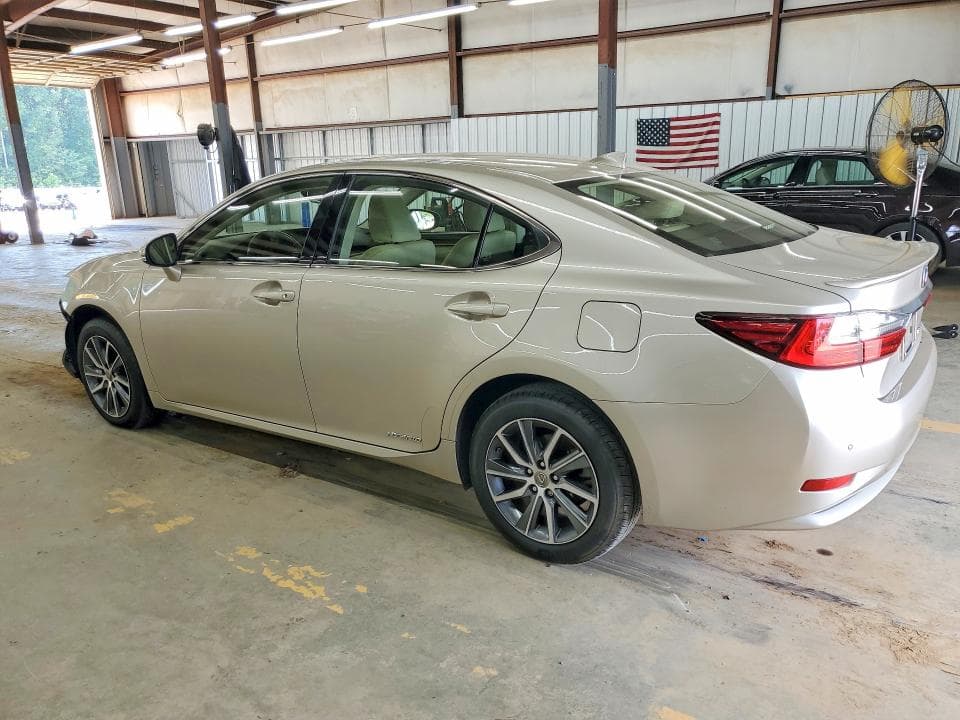 2017 LEXUS ES 300H 2