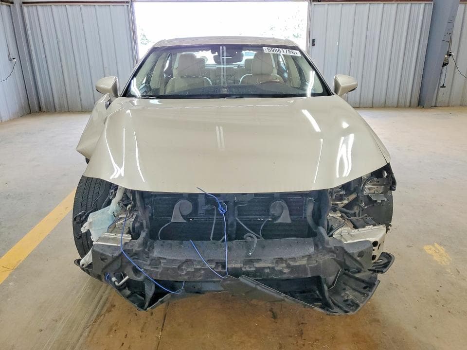 2017 LEXUS ES 300H 5