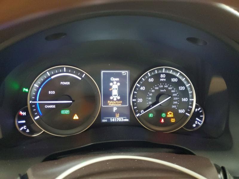 2017 LEXUS ES 300H 9