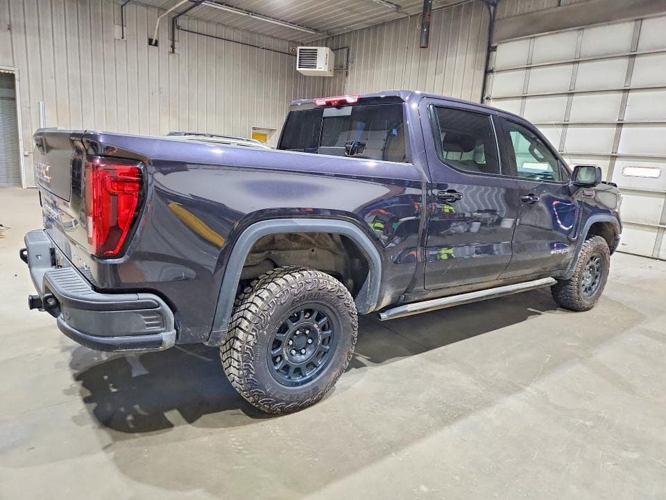 2026 GMC SIERRA K1500 AT4X 3
