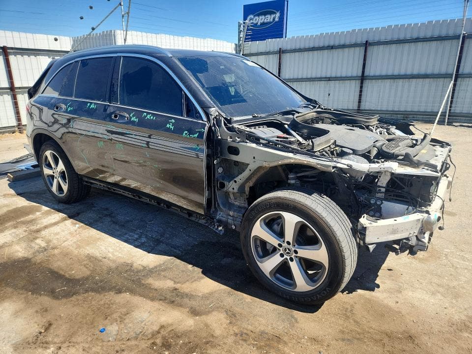 2020 MERCEDES-BENZ GLC 300 4