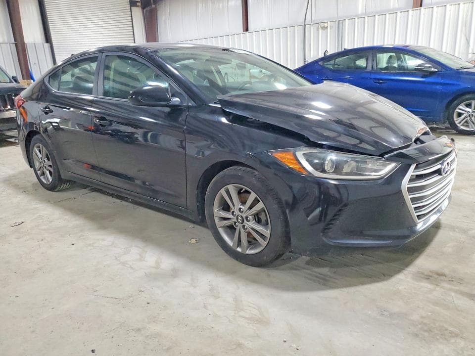 2018 HYUNDAI ELANTRA SEL 4
