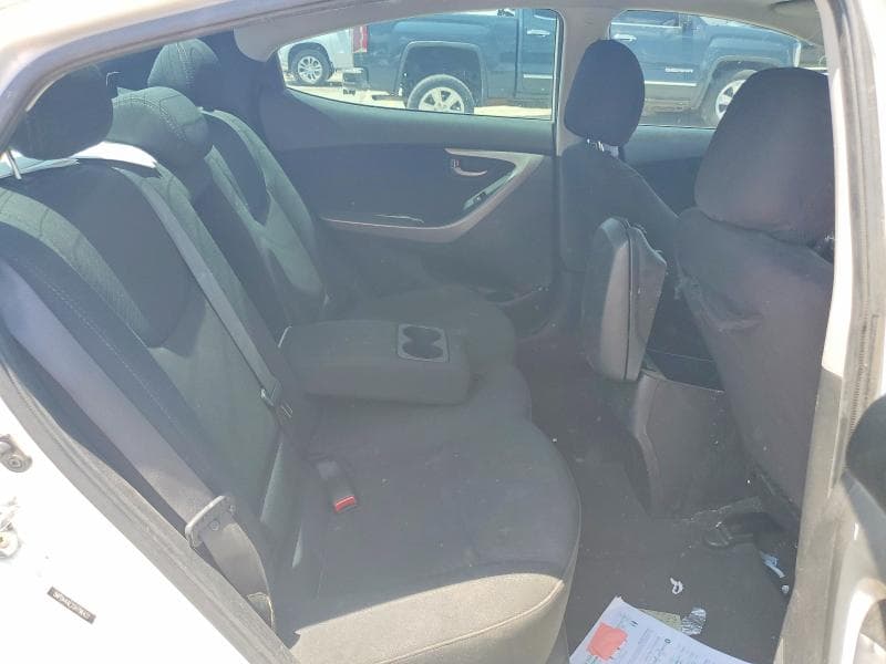 2016 HYUNDAI ELANTRA 10