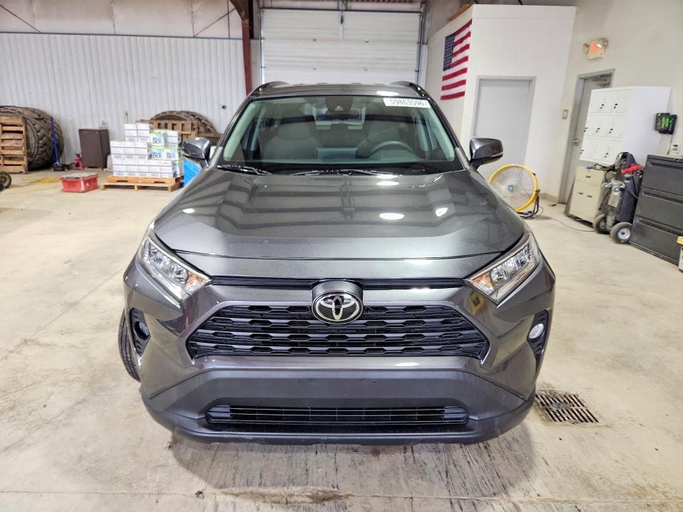 2021 TOYOTA RAV4 XLE 5