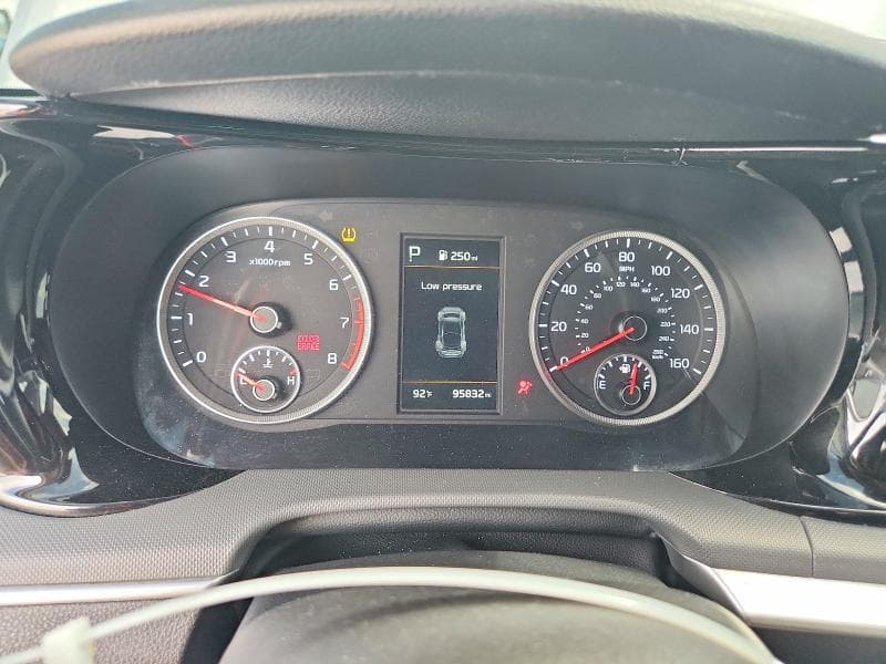 2022 KIA K5 LXS LXS 9