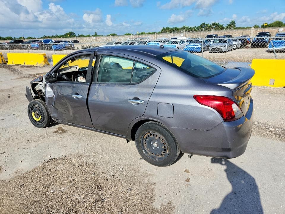 2019 NISSAN VERSA SV SV 2