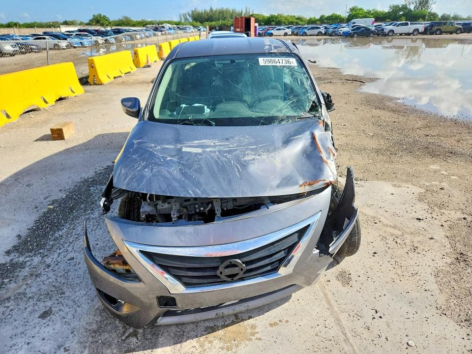 2019 NISSAN VERSA SV SV 5
