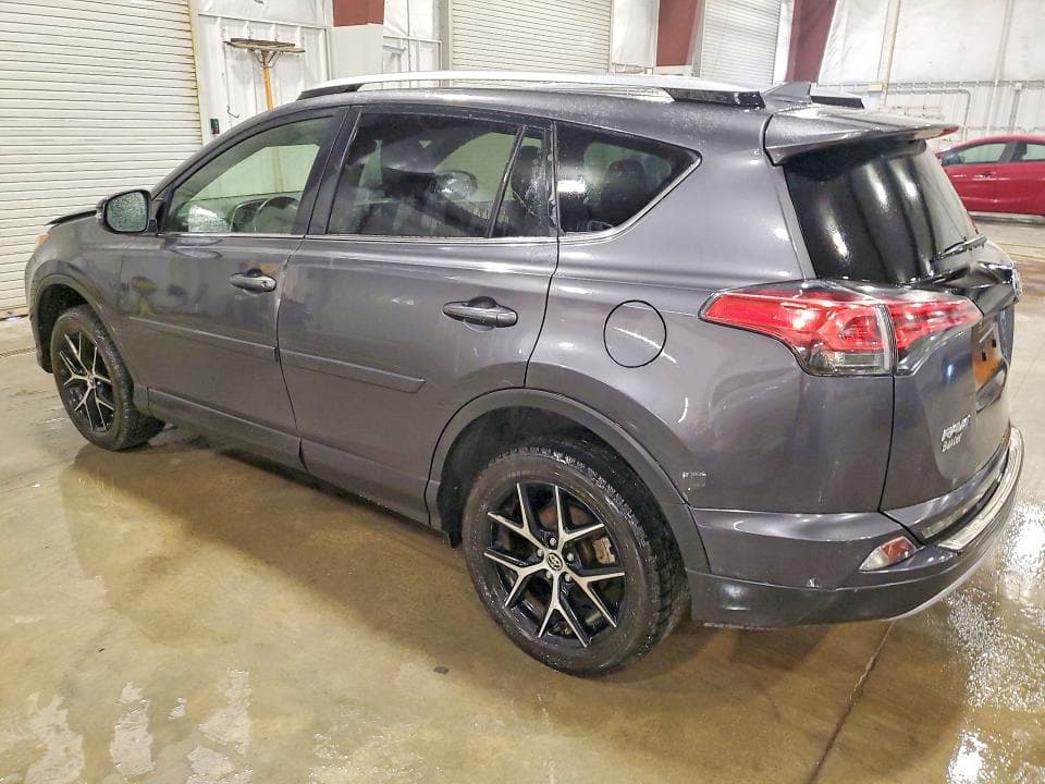 2018 TOYOTA RAV4 SE SE 2