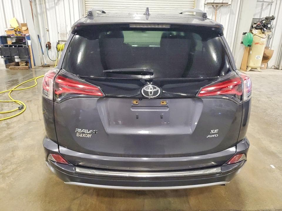 2018 TOYOTA RAV4 SE SE 6