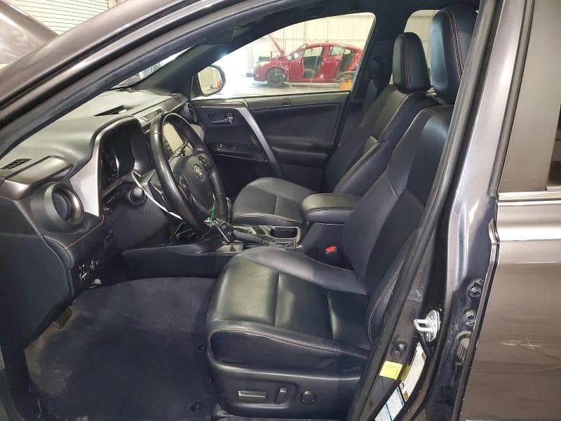 2018 TOYOTA RAV4 SE SE 7