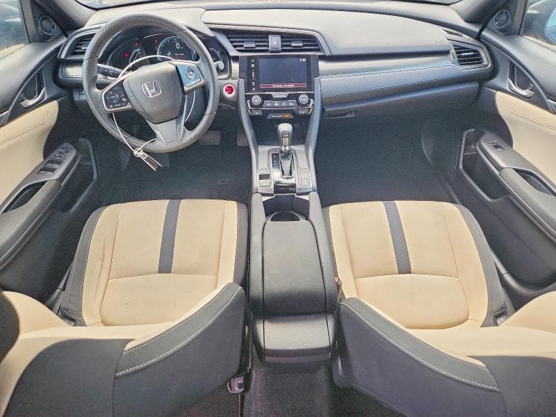 2018 HONDA CIVIC 8