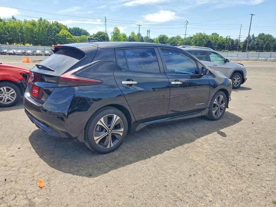 2018 NISSAN LEAF SV SV 3