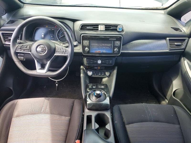2018 NISSAN LEAF SV SV 8