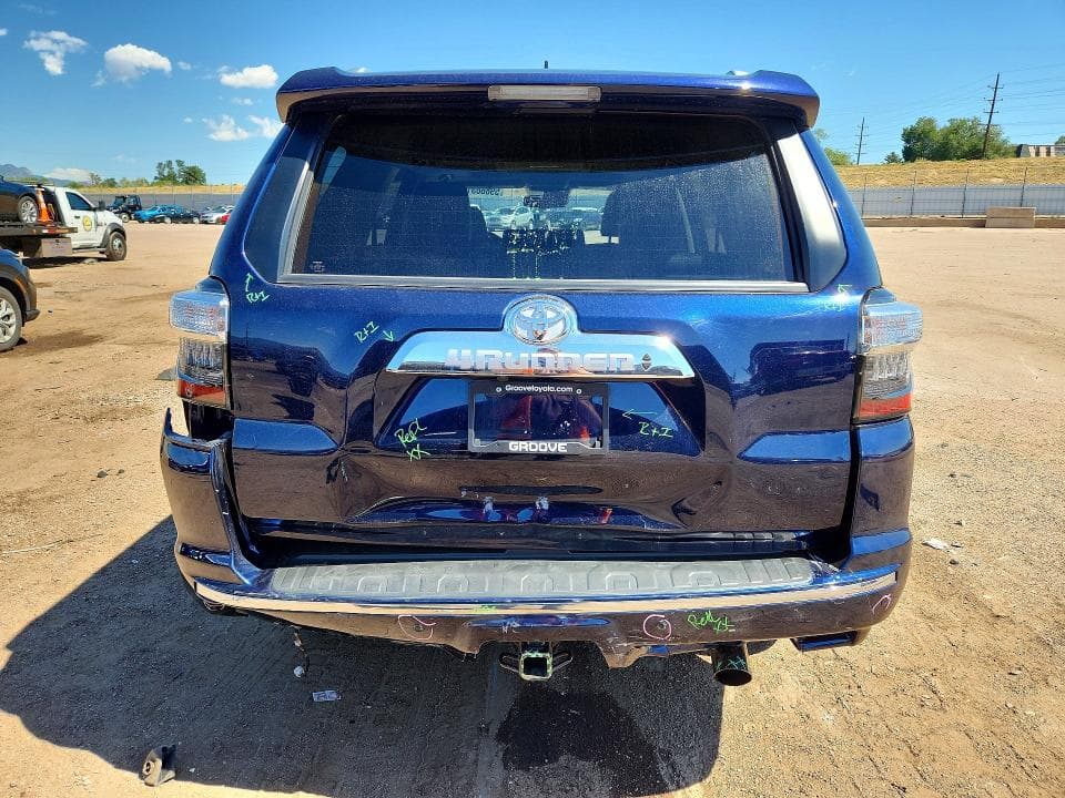 2023 TOYOTA 4RUNNER LIMITED 6