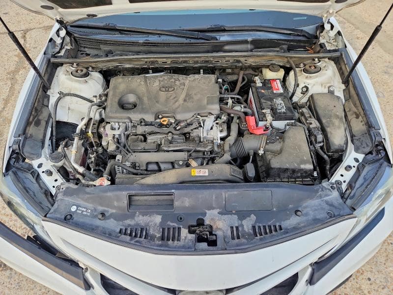 2018 TOYOTA CAMRY SE 11