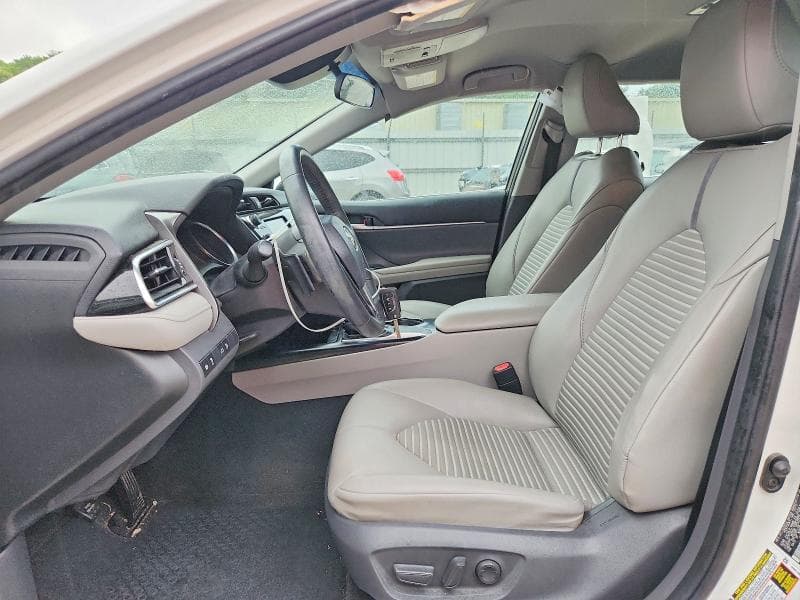 2018 TOYOTA CAMRY SE 7