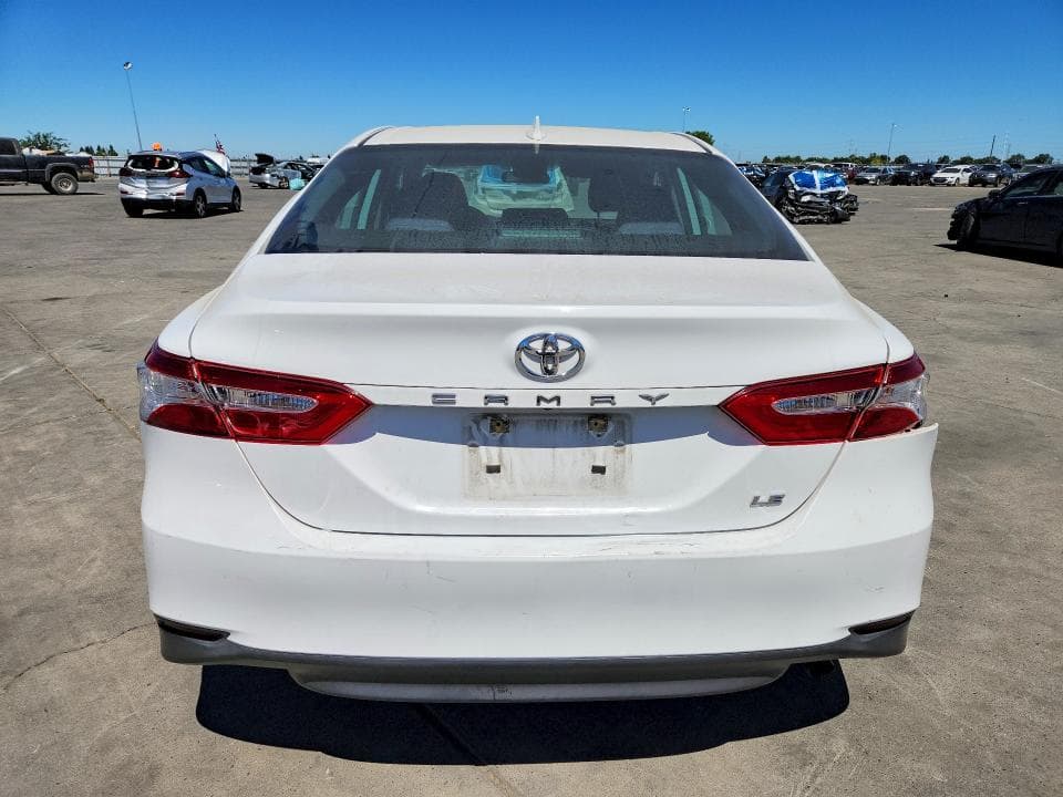2020 TOYOTA CAMRY LE 6