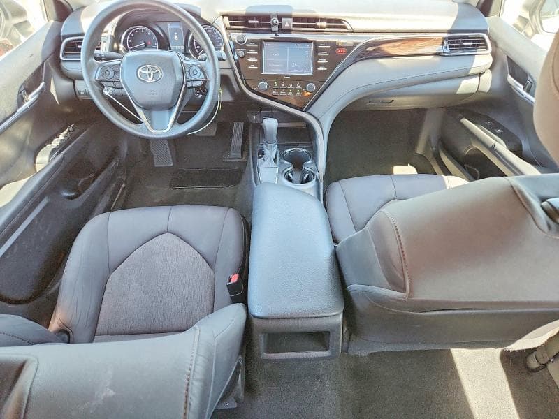 2020 TOYOTA CAMRY LE 8