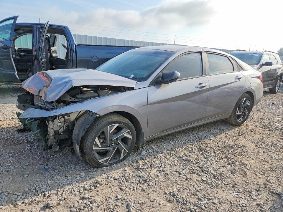 2025 HYUNDAI ELANTRA SEL SPORT SEL SPORT - 1
