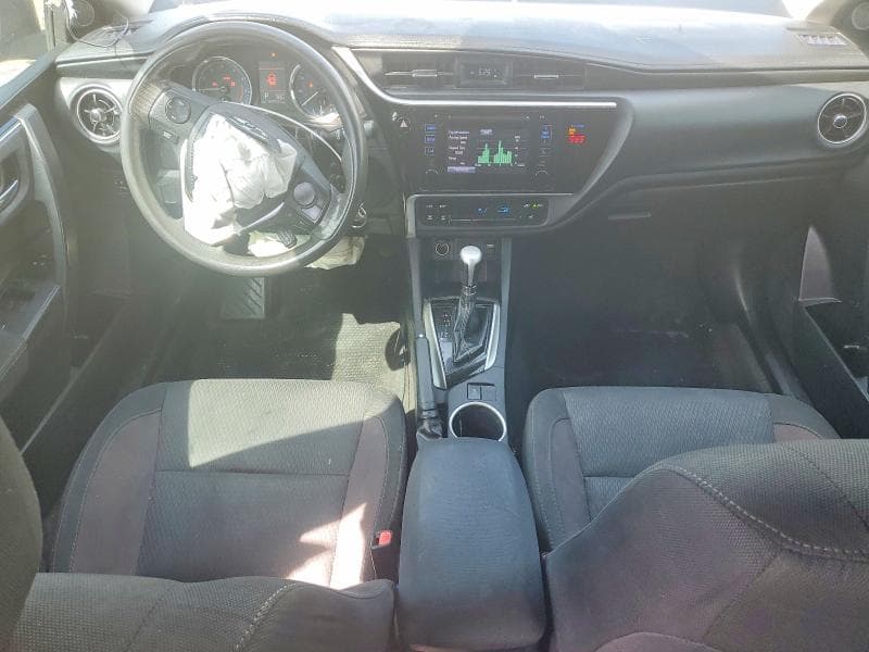 2018 TOYOTA COROLLA LE 8
